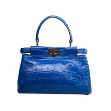 Bolso Fendi Iconic Mini Peekaboo en piel de cocodrilo azul claro