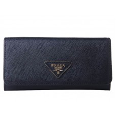 Cartera Prada de piel saffiano con logotipo triangular en negro