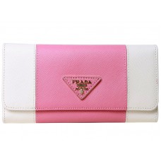 Cartera Prada de piel saffiano de tres pliegues en blanco y rosa