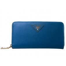 Cartera Prada Saffiano Zippy con logotipo triangular en azul oscuro