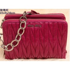 Bolso de hombro mini Miu Miu Glazed Matelasse de piel rosa intenso