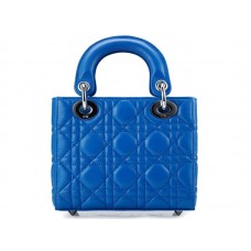 Bolso Dior Nano de piel con herrajes plateados y azules