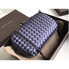 Bottega Veneta Clutch Con Nudo En Boucher Intreccio Azul Oscuro