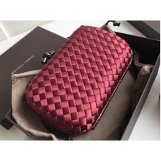 Bottega Veneta Clutch Con Nudo En Boucher Intreccio Rojo Oscuro
