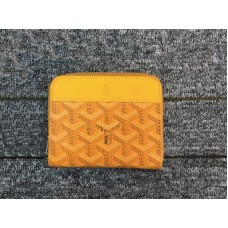 Cartera pequeña con cremallera Goyard Chevron amarilla