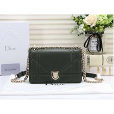 Bolso Dior Diorama pequeño de piel de cordero verde d05262
