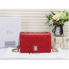 Bolso Dior Diorama pequeño de piel de cordero rojo d05263