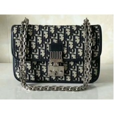 Bolso Dior Dioraddict Flap de lona con herrajes plateados y negros d1006942