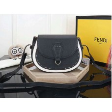 Bolso de hombro Fendi Saddlebag de piel negro