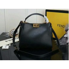 Bolso Fendi Peekaboo Essential de piel de becerro negro