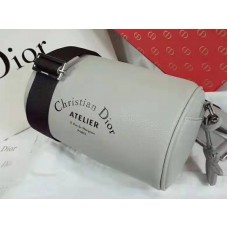 Bolso de mano Dior Roller en piel de becerro granulada vaquera gris