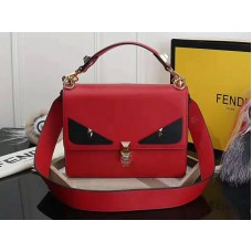 Bolso Fendi Kan I de piel negra y roja f5533