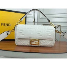 Fendi Baguette Piel de Cordero Blanco