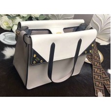 Bolso tote Fendi Meduim Flip Regular de piel, blanco