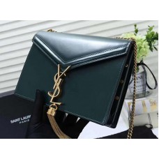 Bolso Cassandra Monogram Clasp de Saint Laurent en piel de becerro verde