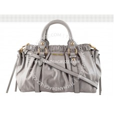 Bolso tote de piel de vacuno Miu Miu gris