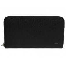 Cartera Louis Vuitton Taiga de piel con cremallera negra