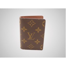 Pase para tarjetas con monograma de Louis Vuitton