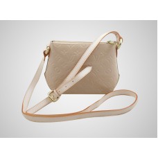 Louis Vuitton Monograma Vernis Minna Street Crema