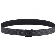 Louis Vuitton Damier Grafito Louis Vuitton Iniciales 40mm