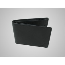 Cartera plegable Taiga de Louis Vuitton con nueve ranuras para tarjetas de crédito