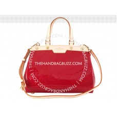 Louis Vuitton Monograma Vernis Brea PM Pomme Damour